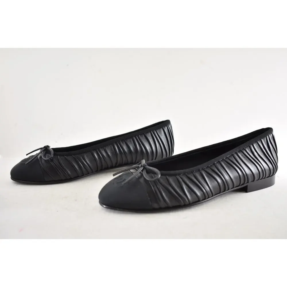 Chanel 26A Black Pleated Lambskin Leather CC Logo Bow Ballet Ballerina Flat 38.5
